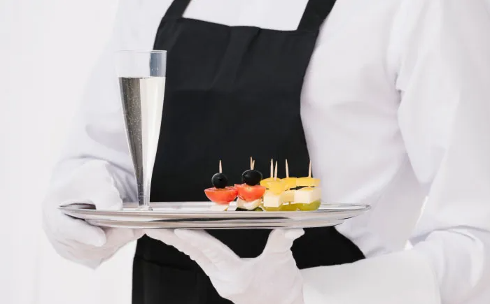 iyi bir garsonda olması gereken özellikler, iyi bir garson nasıl olmalı